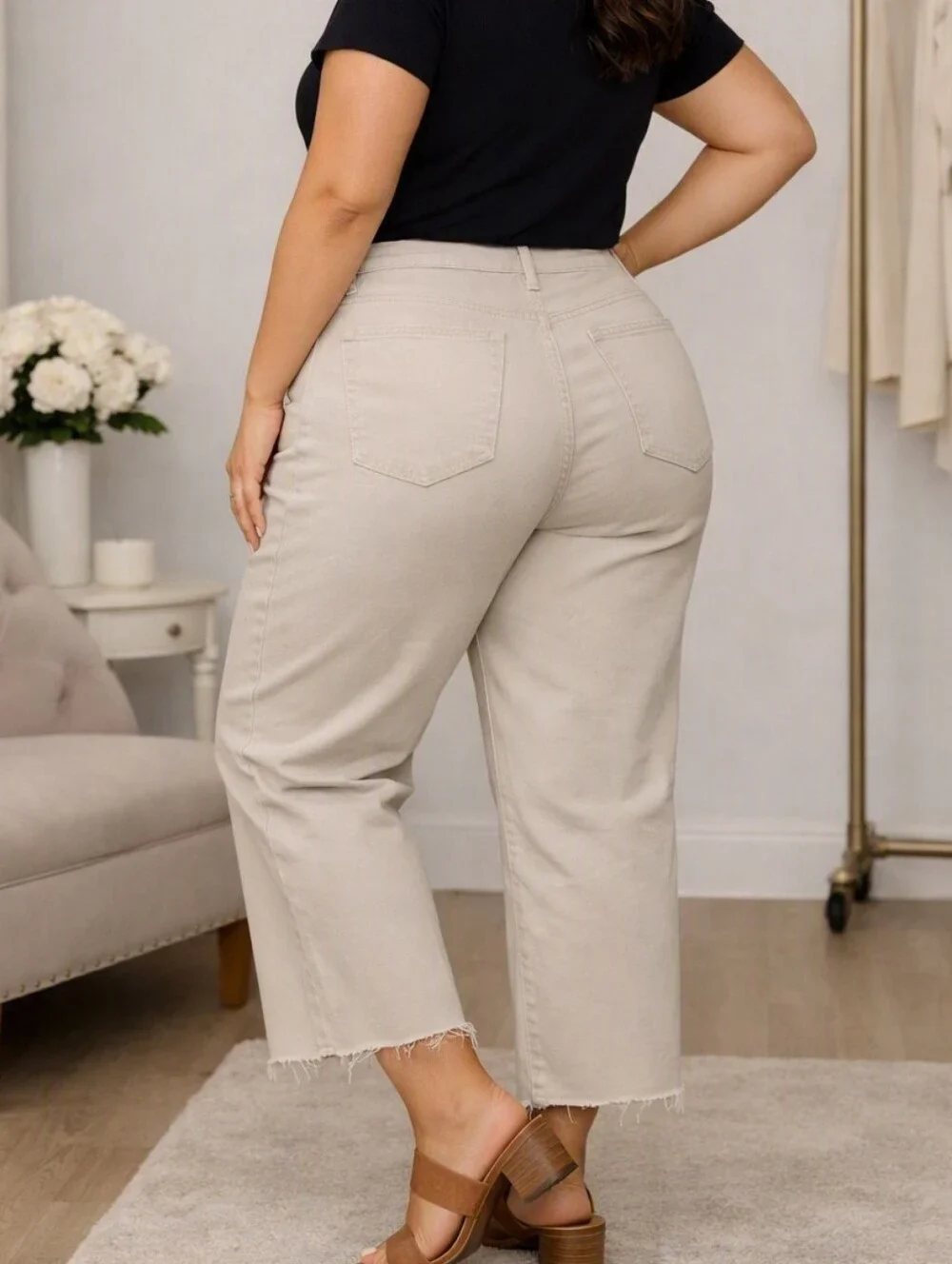 Masseys Womens 18W Beige Raw Hem Stretch Wide Leg Pants NWOT Crop Ankle Denim